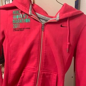 Nike Women’s Sweatshirt